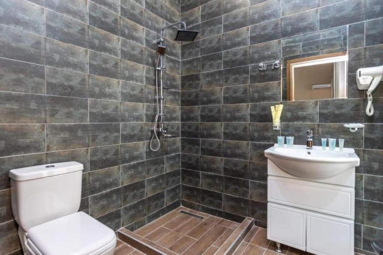 Crypto Hotel Tbilisi Buitenkant foto