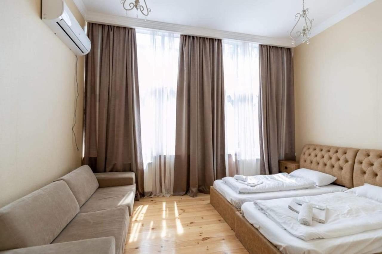 Crypto Hotel Tbilisi Buitenkant foto