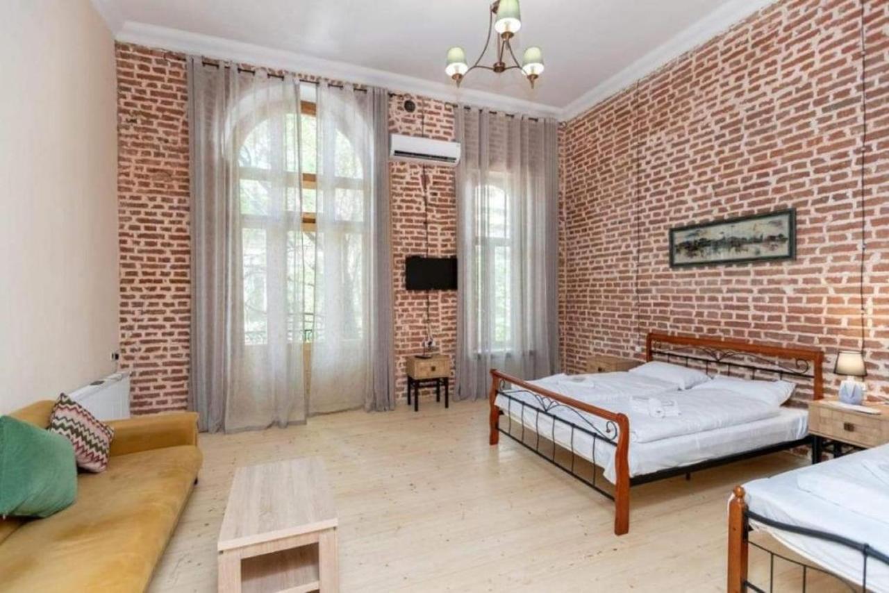 Crypto Hotel Tbilisi Buitenkant foto